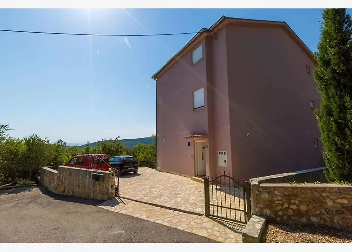 Apartament In 39410